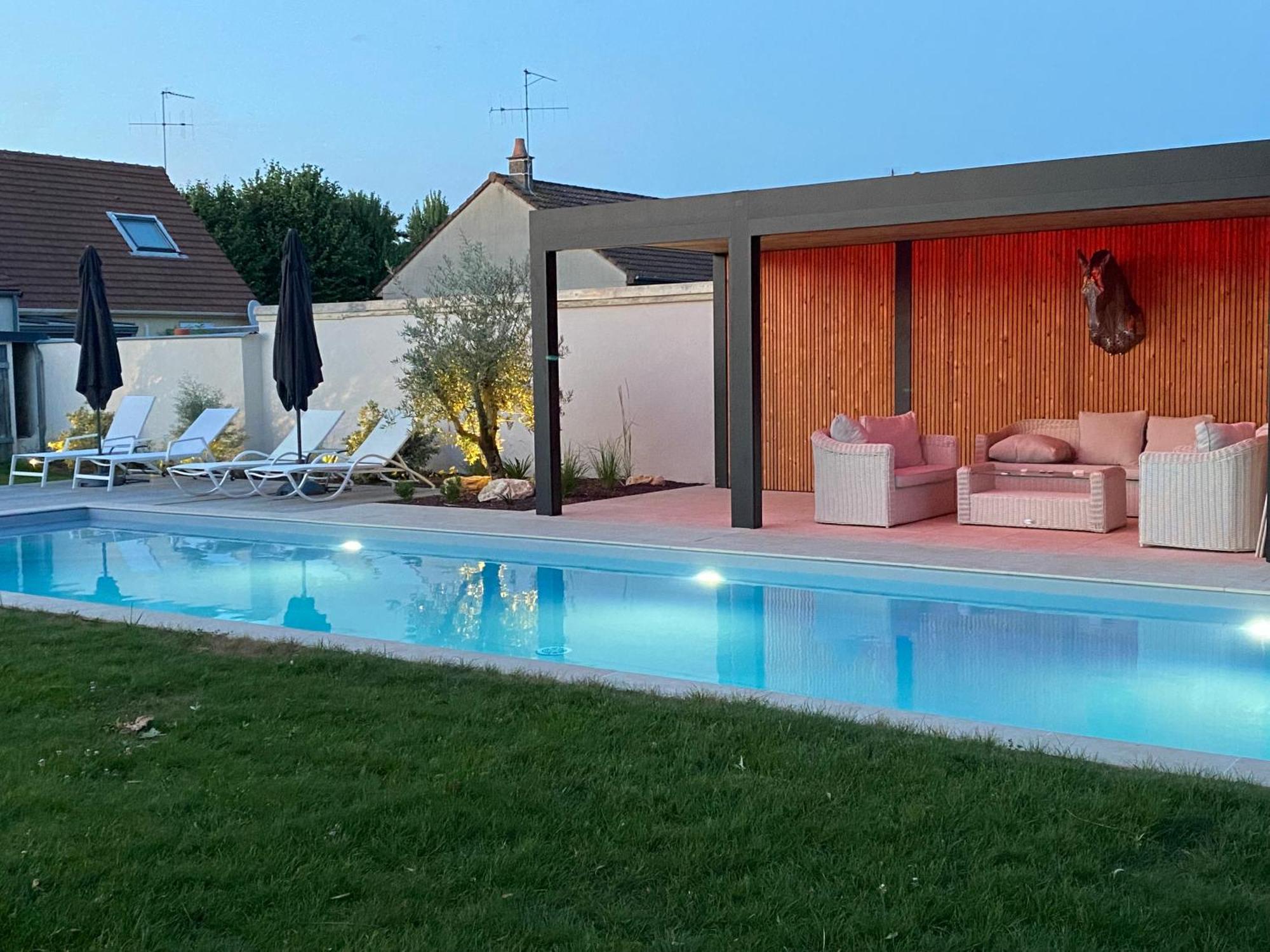Hotel Le Cheval Bleu Larcay Esterno foto